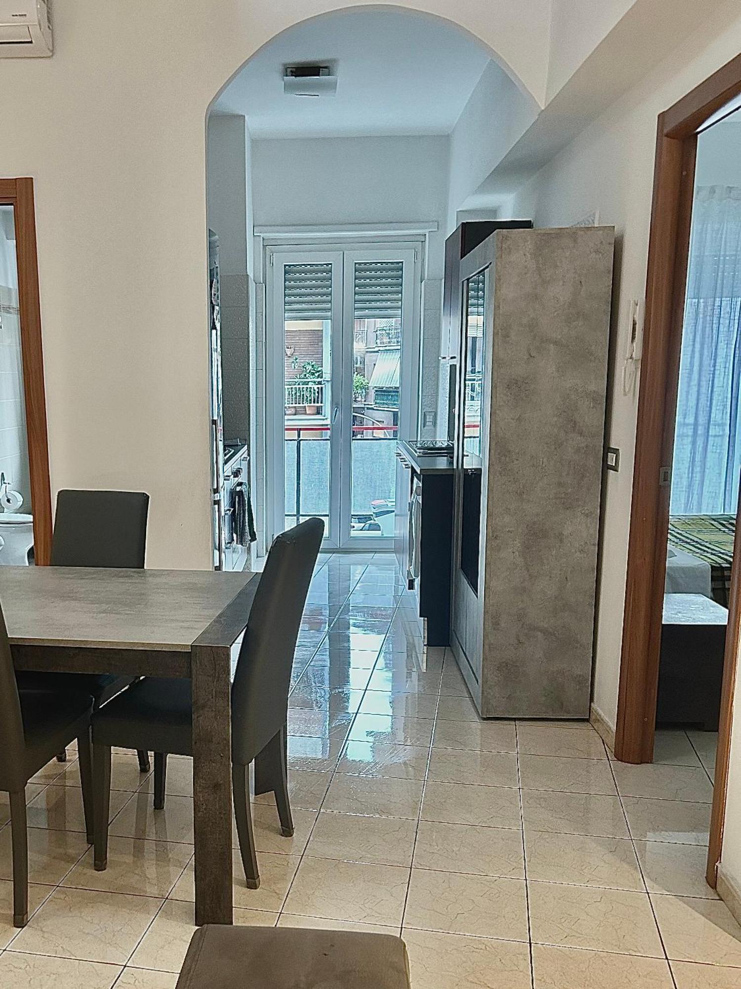 Tiburtina Station Apartamento *